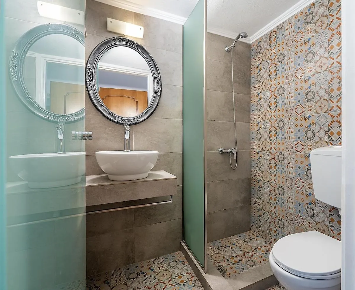 Coastal Key 3 Apartment Gazi